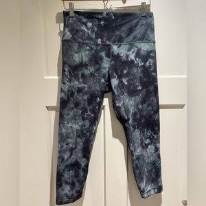 Lululemon Align High Rise Crop 21”